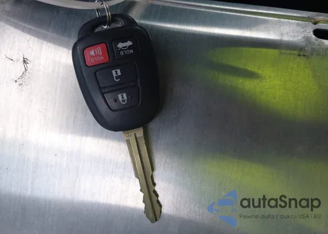 2015 Toyota Corolla Le из США, поврежденный, VIN 5YFBURHE4FP341658